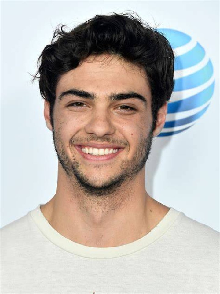 Noah Centineo Biogrpahy, Movies, TV Shows, Affair, Girlfriend, Dating