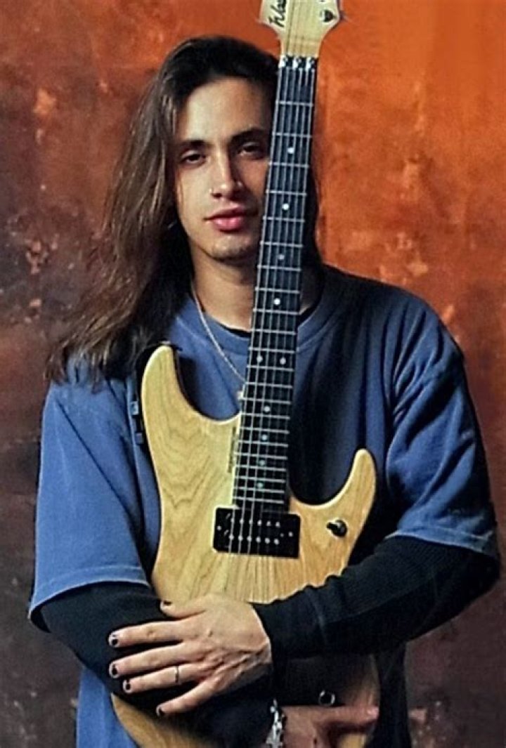 Nuno Bettencourt (American Guitarist) Bio Wiki Photos Videos