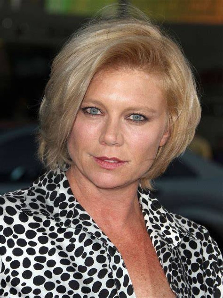 Peta Wilson Bio, Wiki, Age, Height, Husband, Partner, Son, Net Worth, Nikita, Movies and TV Shows ·