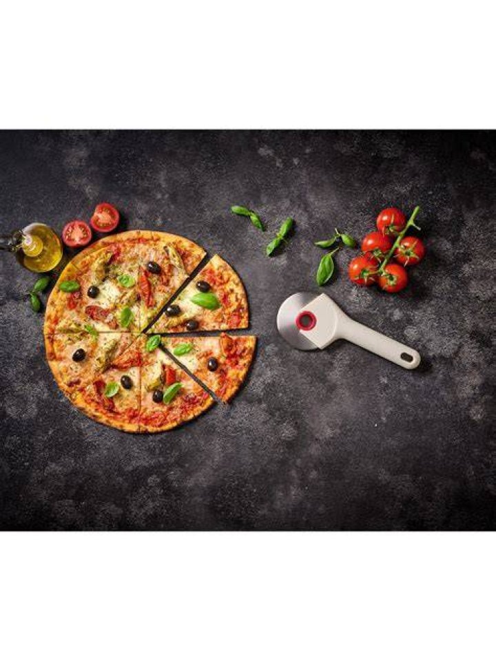 Pizza Leise Steigen joseph west prunella scales Schimmel alt schlie&szlig;en