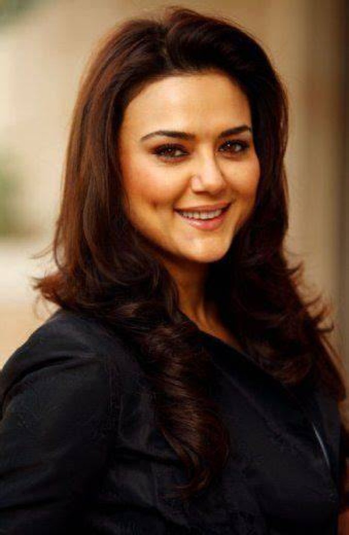 Preity Zinta Age, Height, Biography 2023 Wiki, Net Worth, Boyfriend & More