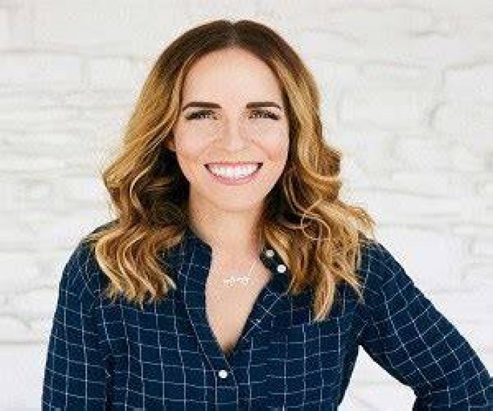 Rachel Hollis religion: What religion is Rachel Hollis?