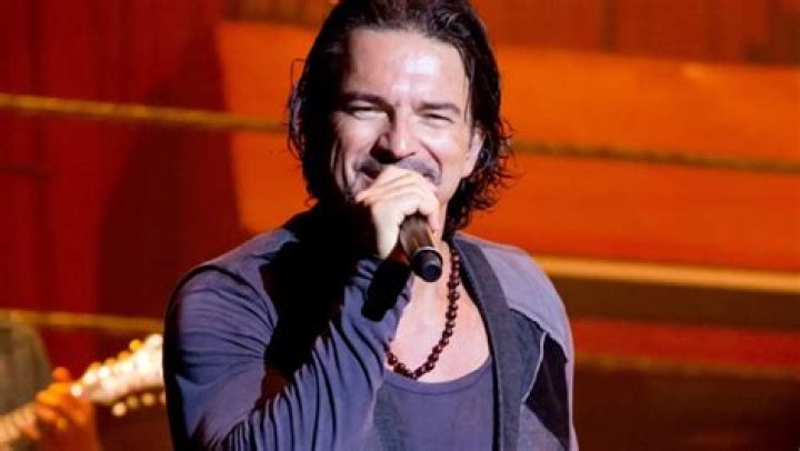 Ricardo Arjona Declar&oacute; Qu&eacute; Piensa del Amor &mdash; FMDOS