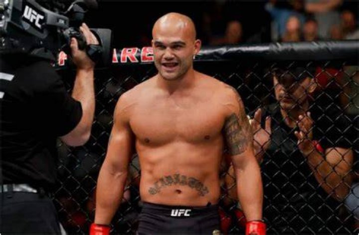 Robbie Lawler bio net worth, age, height, weight, wife, kids Kemi
