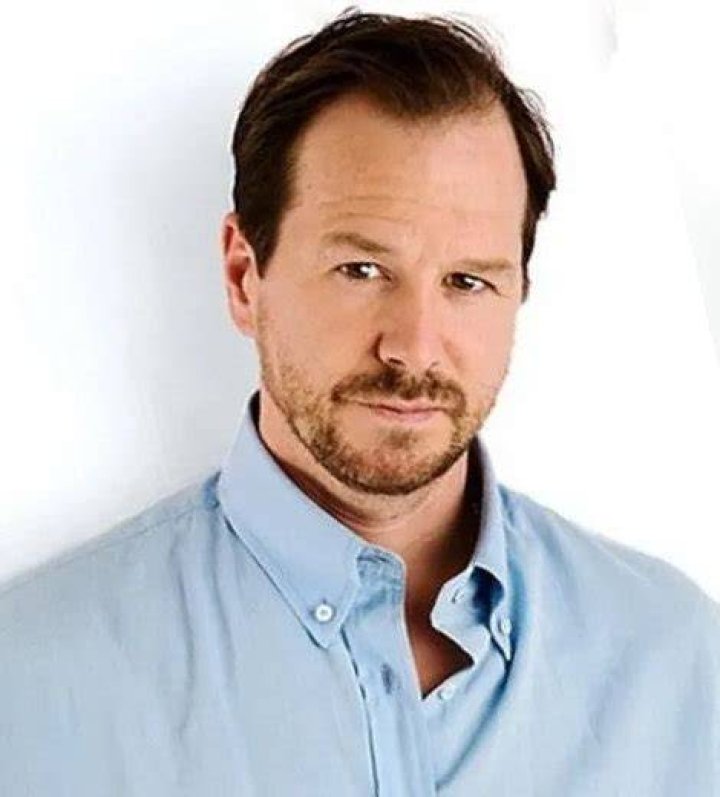 Robert Wahlberg Biography