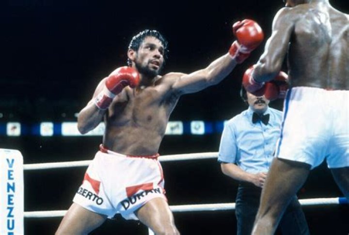 Roberto Duran looks back on legendary boxing career ‘I would change