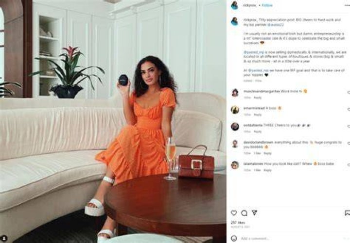 Roxanne Ultimatum Instagram Wikipedia Wiki Company Age