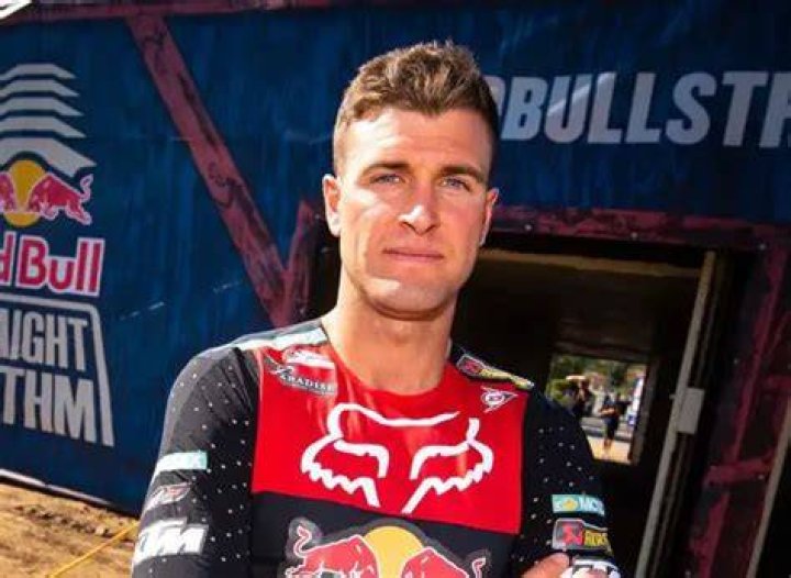 Ryan Dungey 2024 Wife, net worth, tattoos, smoking & body facts Taddlr