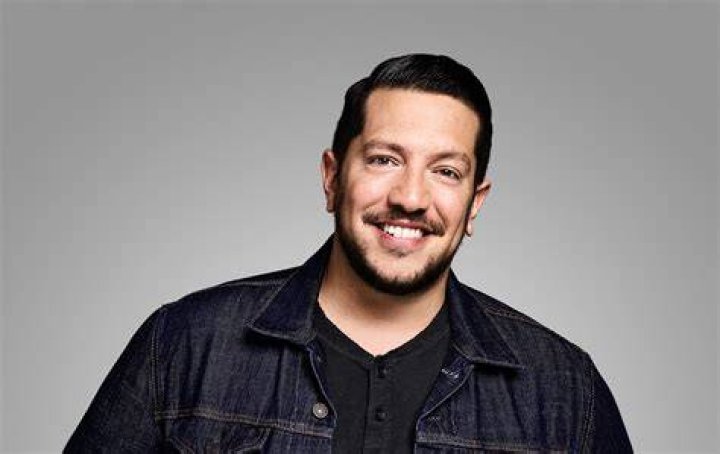 Sal Vulcano Bio, Age, Height, Weight, Career, Sister, Memes