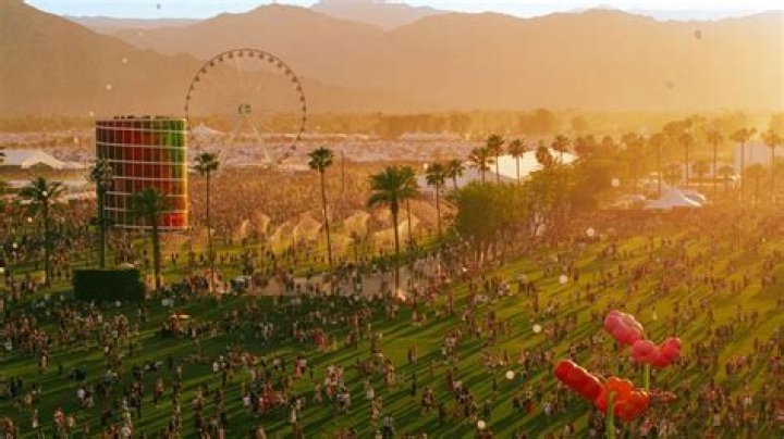 See DeJ Loaf&rsquo;s Coachella Photo Diary Cardi B, Chanel, and More Dej