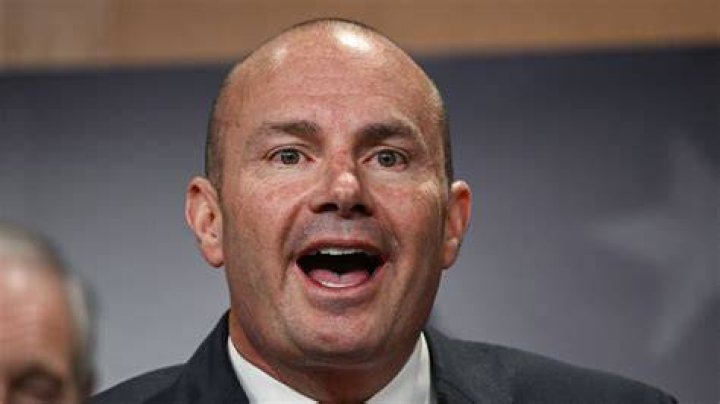 Senator Mike Lee The Democratic Robin Hood Reward the Rich to Rob the