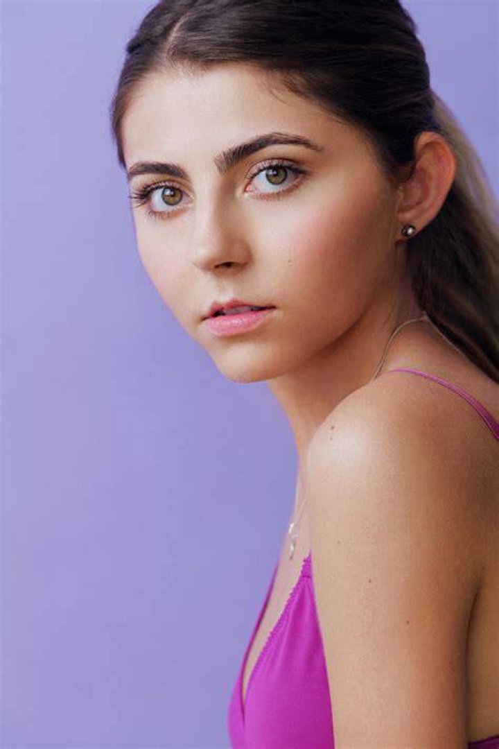 sexiestshemaleskimberjames01.jpg (687&times;1024) SHEMALE STARLETS