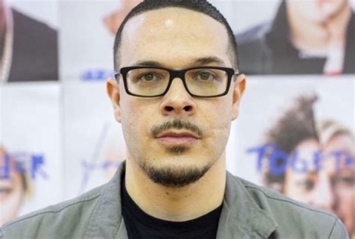 Shaun King Net Worth 2021 Activist Shaun King buys 5bedroom flat