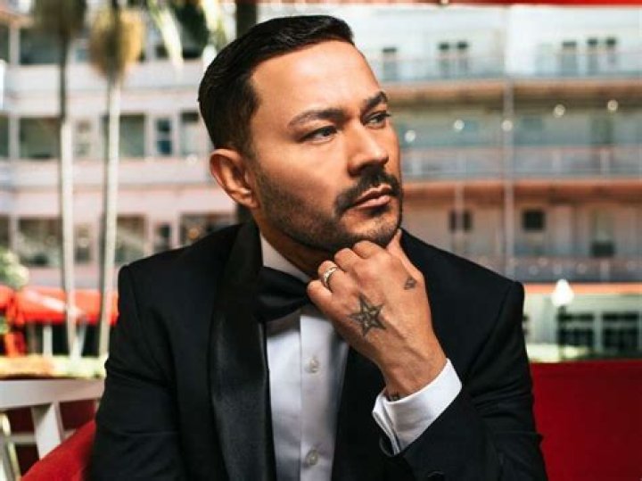 Singer Frankie J finds his future in Latin pop&rsquo;s past