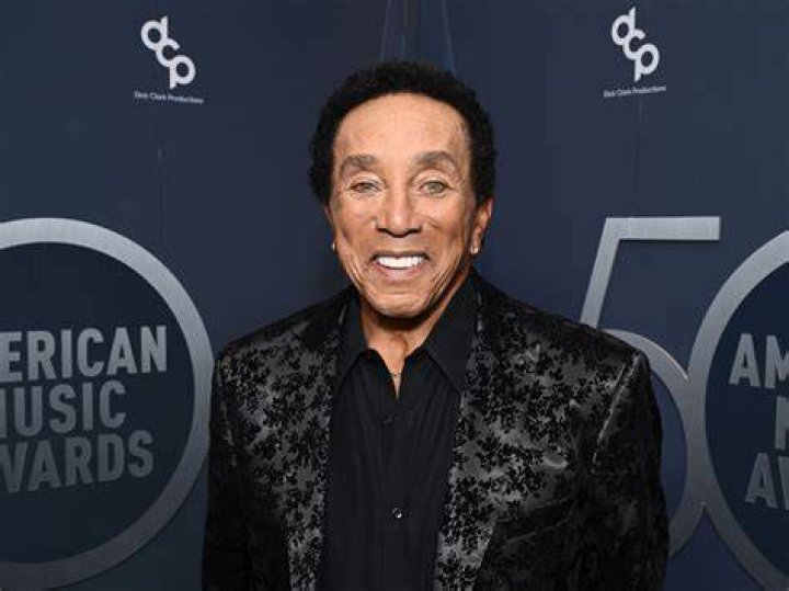 Smokey Robinson Bio, Career, Age, Height, Education, Marriage, Net Worth