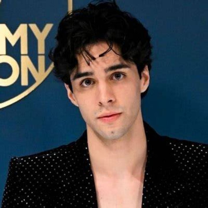 Stephen Sanchez Bio, Age, Height, Boyfriend, Net Worth
