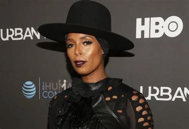 Tasha Smith Net Worth 2024 Wiki Bio, Married, Dating, Family, Height