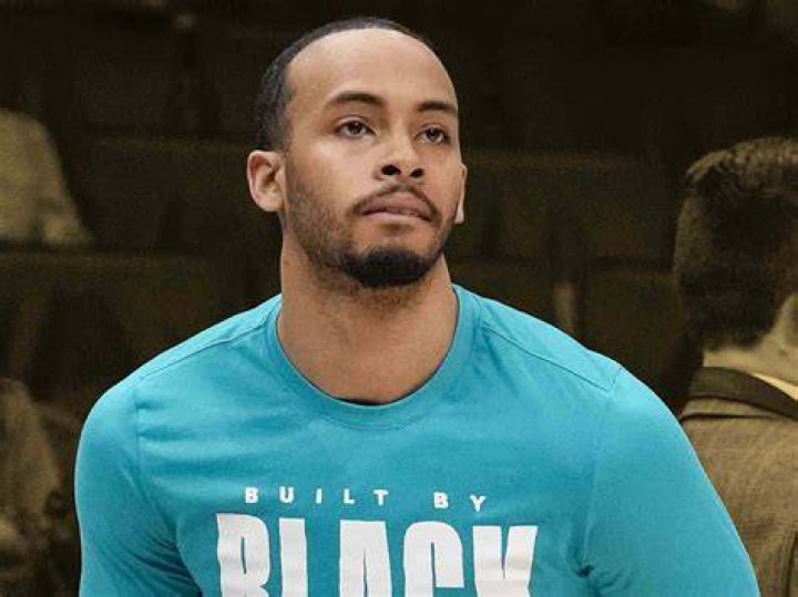 The Matriarch Behind Amari Bailey's Success