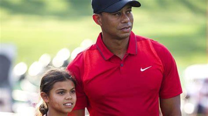 Tiger Woods Daughter Sam Serves as His Caddie at PNC Championship Hollywood Life ·