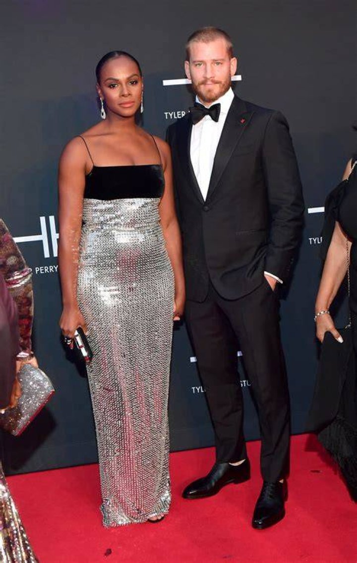 Tika Sumpter Weds Costar Husband after She 'Tamed His Ego' & Hid Her