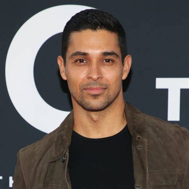 Uncover The Secrets: Wilmer Valderrama's Height And Weight Unveiled