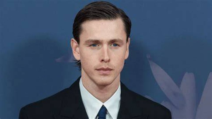 Unveiling Harris Dickinson: Rising Star And Master Of Diverse Roles