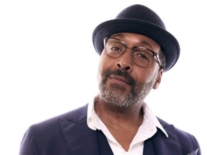 Unveiling Jesse L. Martin's World: A Wiki Of Discoveries