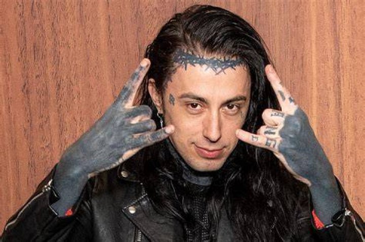 Update 130+ ronnie radke hairstyle latest tnbvietnam.edu.vn