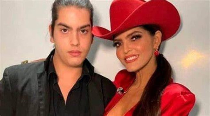 V&iacute;deo embrujado 18++ emilio y la varita video de emilio y la ni&ntilde;a