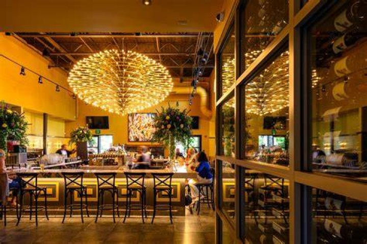 Viron Rondo Osteria in Cheshire, Connecticut