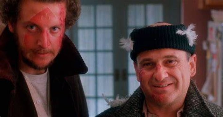 Where are the HOME ALONE burglars now? Marv and Harry! Fri 21 December 2018 08:50 Update