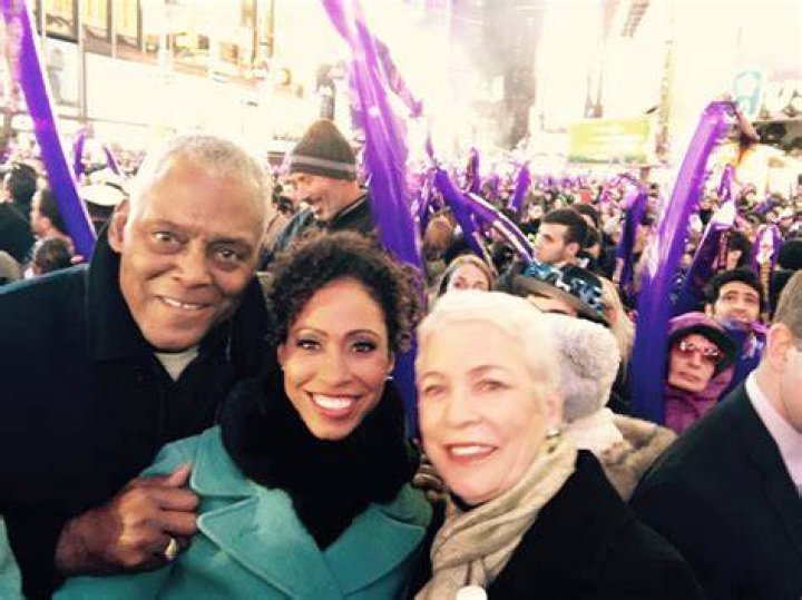 Who Are Gary Steele And Mona Steele? Meet The Parents Of Sage Steele |