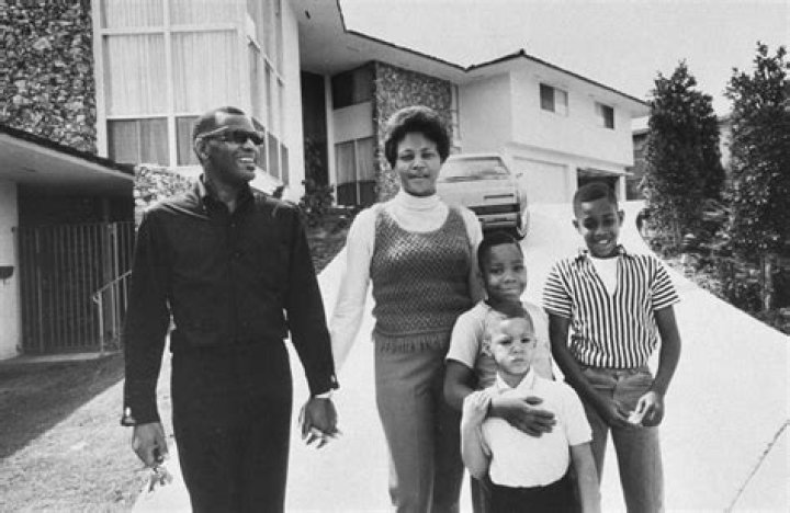 Who is Della Beatrice Howard Robinson? Age, career, husband, children