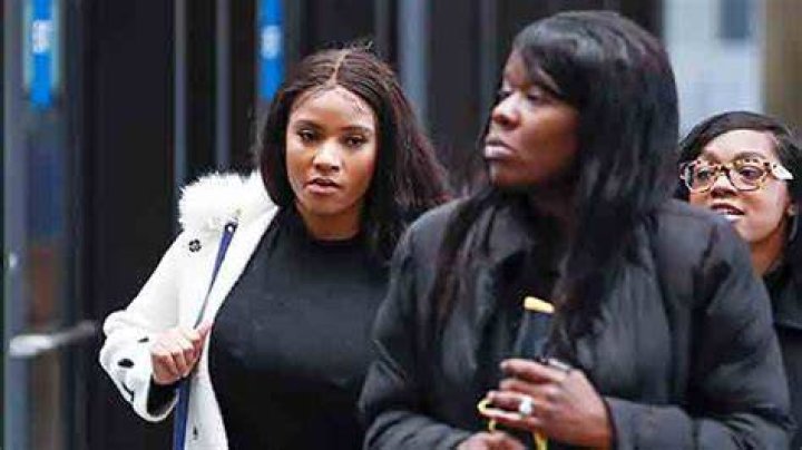 Who Is Joycelyn Savage? 5 Things To Know About R. Kellys Girlfriend Hollywood Life ·
