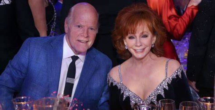 Who is Reba McEntire's second husband? |