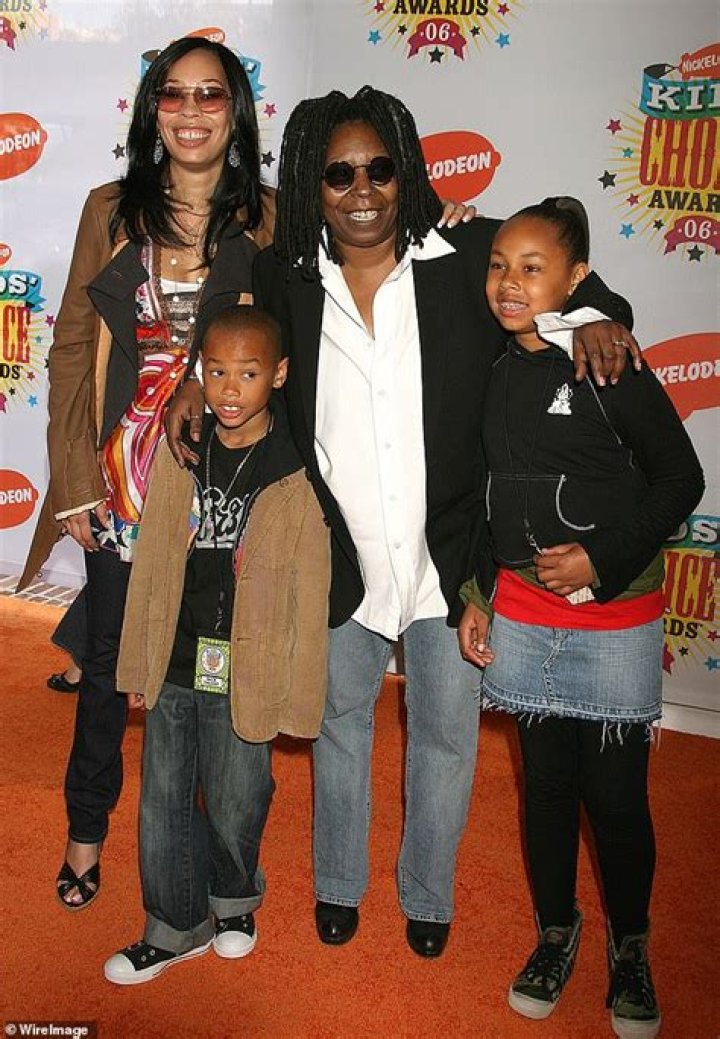 Whoopi, her daughter and grandchildren Celebrity moms, Celebrity