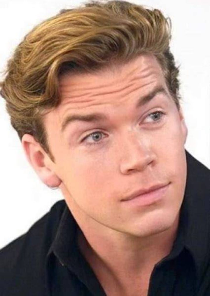 Will Poulter's height explored as star towers over castmates at Comic Con