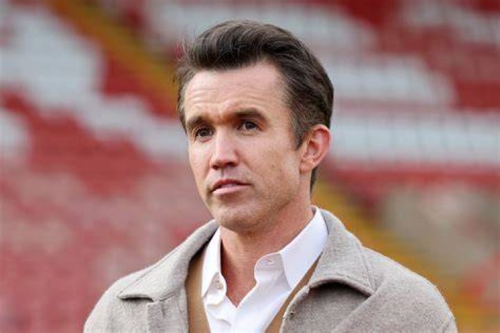 Wrexham owner Rob McElhenney shares his body transformation tips so you